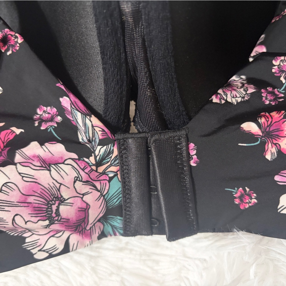 Torrid Black and Pink Floral Bra - Picture 8 of 10